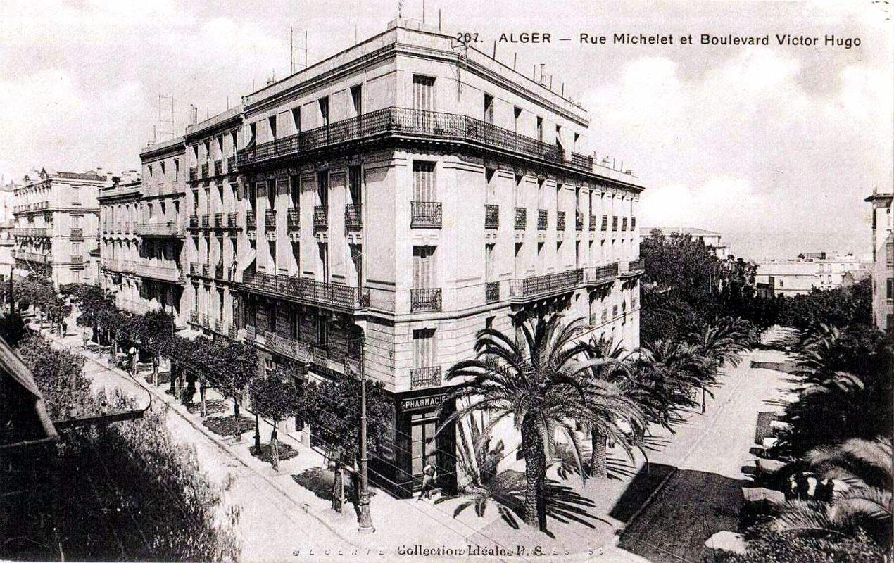 Alger - Rue Michelet et Boulevard Victor-Hugo.jpg